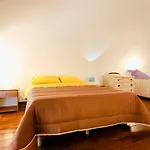 La Casa Di Zucca Sopra Piazza Plebiscito! نابولي