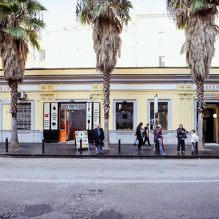 La Casa Di Zucca Sopra Piazza Plebiscito! * Napoli